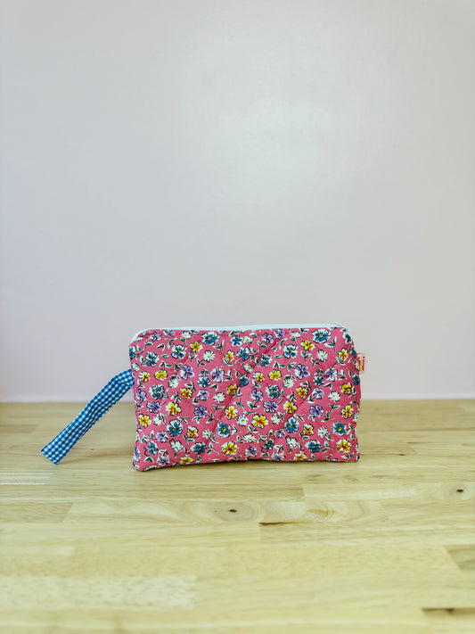 Flat Pouch - Pink Flowers