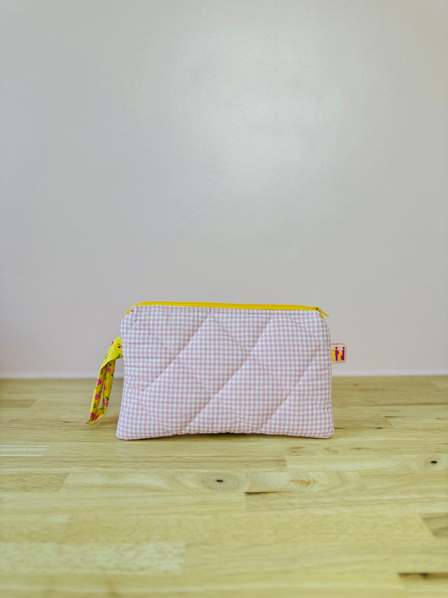 Flat Pouch - Checkered Pink