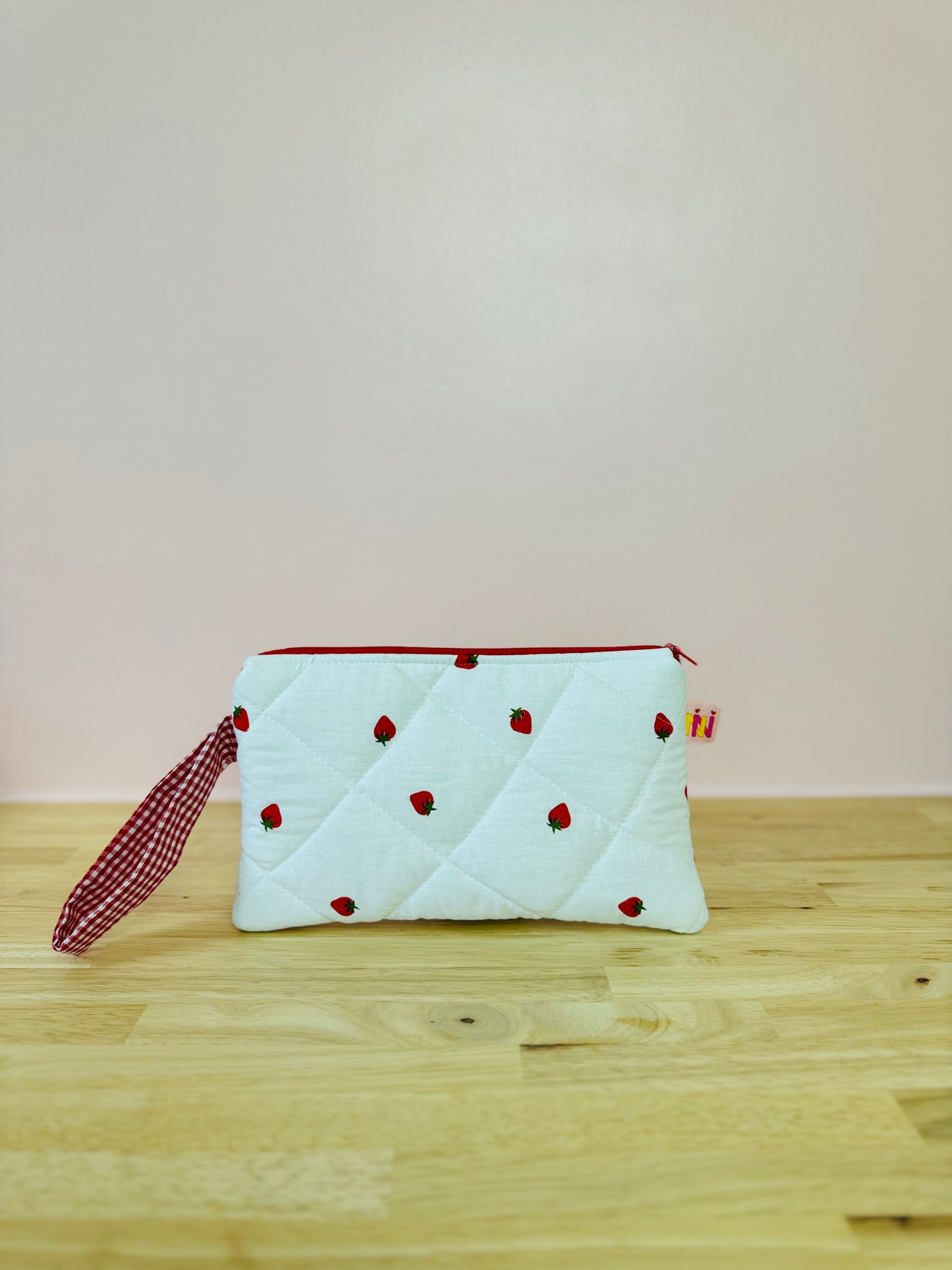 Flat Pouch - Strawberry