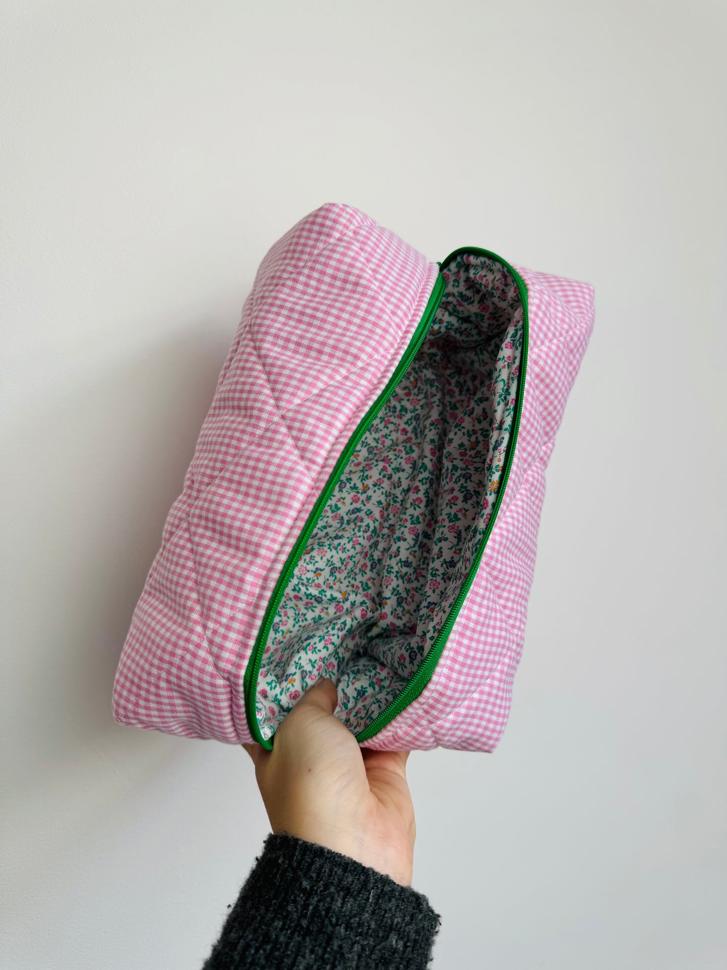 Boxy Pouch - Checkered pink